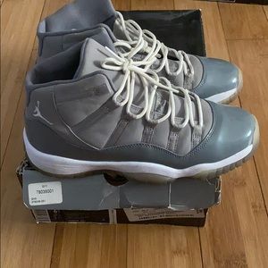 Jordan 11 - cool grey